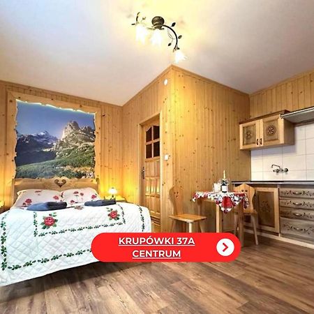 Wesoła Chatka - Krupówki 37a Zakopane Exterior foto